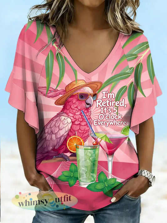 Dames Ik ben met pensioen het is 5 uur overal Parrot Print Casual Ruffle Mouw V-hals T-shirt - Rose Rood / S