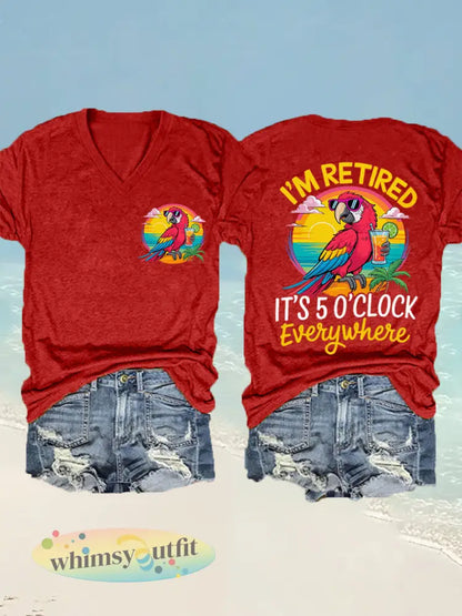 Dames I’m Retired It’s 5 O’clock Everywhere papegaaienprint casual T-shirt met V-hals - Rood / S