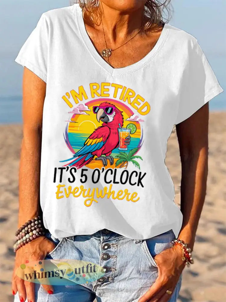 Dames I’m Retired It’s 5 O’clock Everywhere papegaaienprint casual T-shirt met V-hals - Wit / S