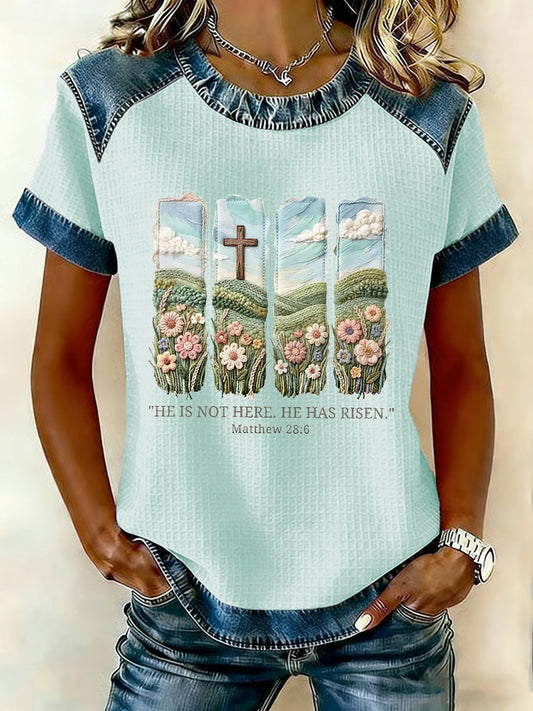 Christelijk Pasen voor dames Hij is hier niet, hij is opgestaan Matthew 28:6 Waffle Patchwork T-shirt met korte mouwen