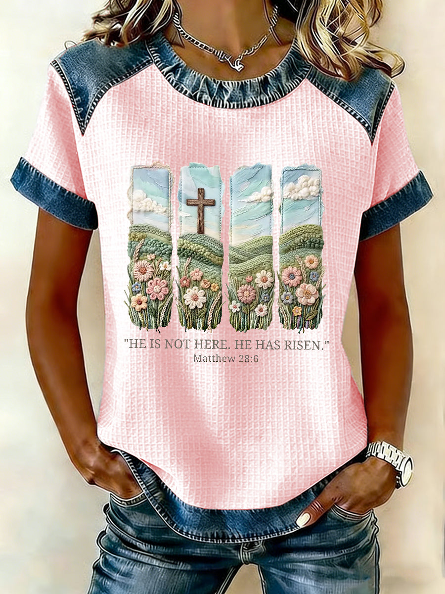 Christelijk Pasen voor dames Hij is hier niet, hij is opgestaan Matthew 28:6 Waffle Patchwork T-shirt met korte mouwen