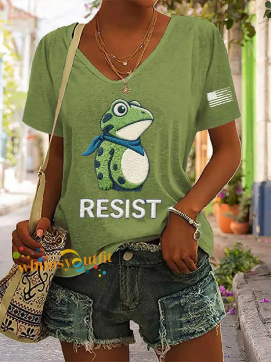 Women’s Frog Resist Printed V-neck T-shirt Green / S
