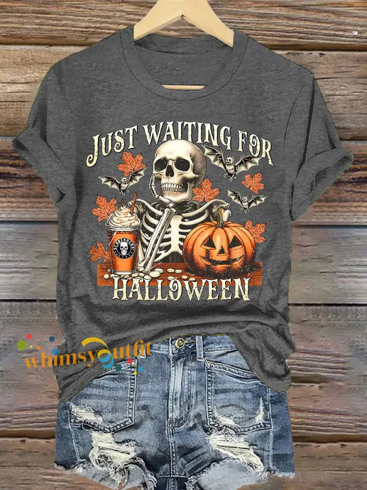 Women’s Just Waiting for Halloween Print T shirt Dark Gray / S