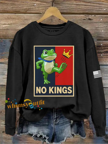 Women’s No Kings Resist Frog Print Sweatshirt Black / S