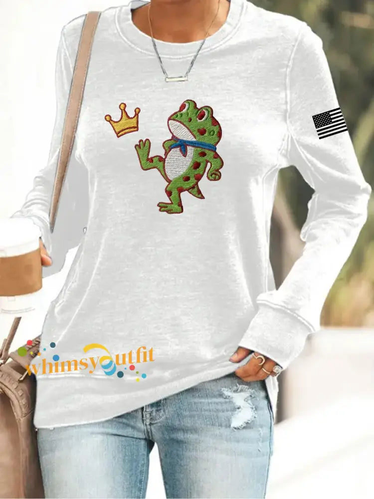 Women’s No Kings Resist Frog Print Sweatshirt White / S